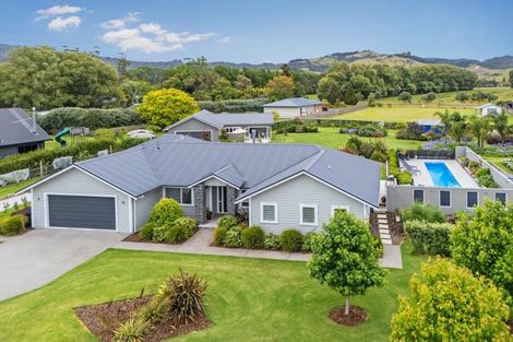 Photo of property in 10a Austin Drive, Whitianga, 3510