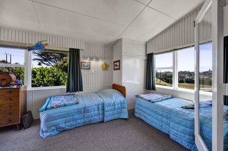 Photo of property in 24 Tarahua Road, Vogeltown, New Plymouth, 4310