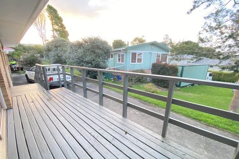 Photo of property in 1/6 Kathleen Street, Totara Vale, Auckland, 0627