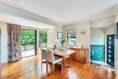 Photo of property in 76 Matipo Road, Mairangi Bay, Auckland, 0630