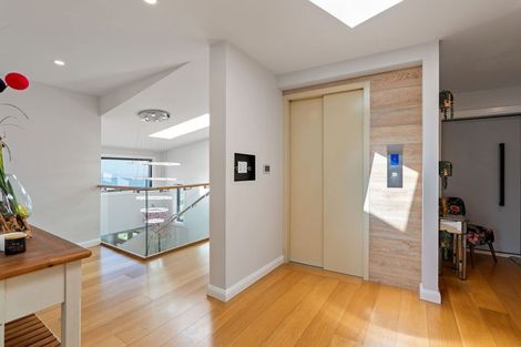 Photo of property in 35 Grumman Lane, Newlands, Wellington, 6037