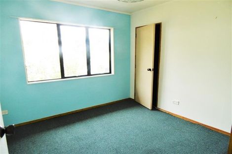 Photo of property in 10 Emery Grove, Bayview, Auckland, 0629