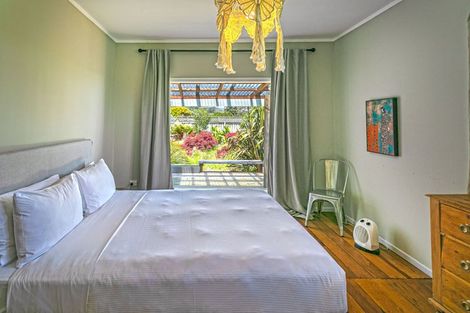 Photo of property in 186 Victoria Street, Coromandel, 3506