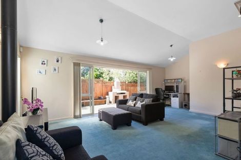 Photo of property in 1/13 Edgeworth Road, Glenfield, Auckland, 0629