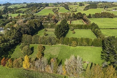 Photo of property in 574 Otaraoa Road, Tikorangi, Waitara, 4383