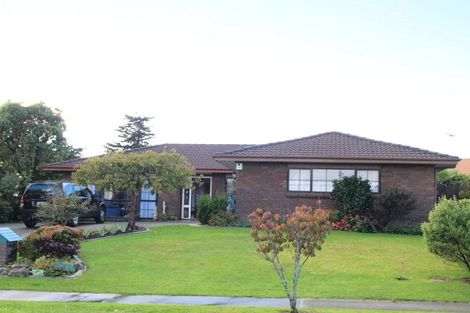 Photo of property in 31 Golfland Drive, Golflands, Auckland, 2013