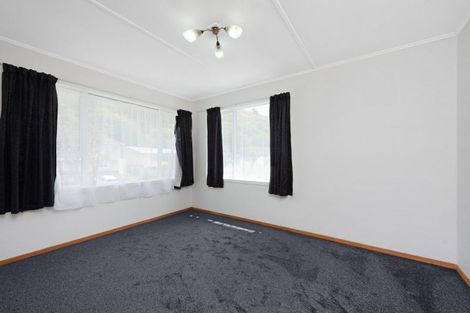 Photo of property in 26 Franklyn Road, Tawa, Wellington, 5028