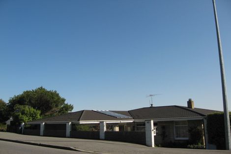 Photo of property in 42 Dyers Pass Road, Cashmere, Christchurch, 8022