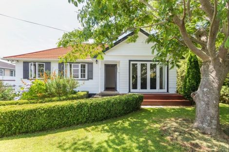 Photo of property in 13 Saint Annes Street, Levin, 5510
