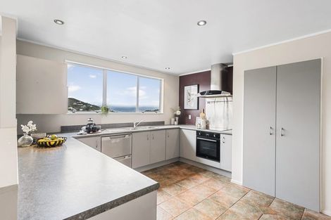 Photo of property in 3 Clementine Way, Crofton Downs, Wellington, 6035