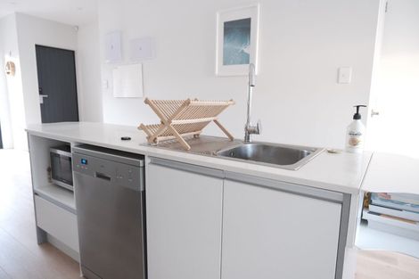 Photo of property in 9 Podgora Avenue, Kumeu, 0810