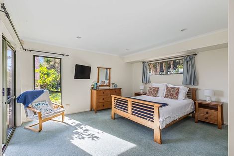 Photo of property in 2/67 Arran Road, Browns Bay, Auckland, 0630