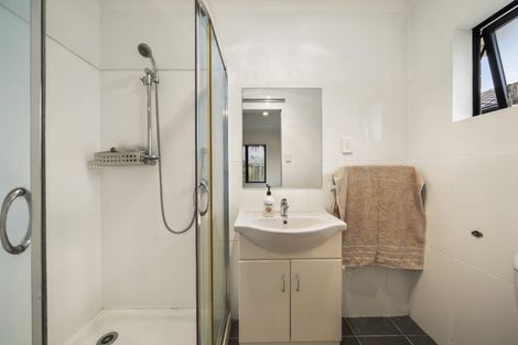 Photo of property in 18a Christmas Road, Manurewa, Auckland, 2102