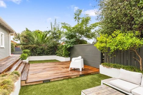 Photo of property in 50 Hollis Road, Paraparaumu Beach, Paraparaumu, 5032