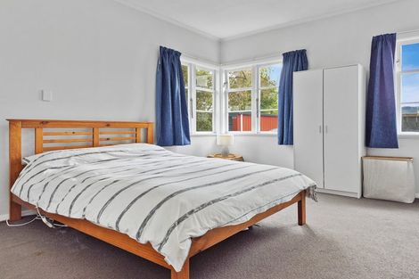 Photo of property in 11 Seddon Street, Naenae, Lower Hutt, 5011