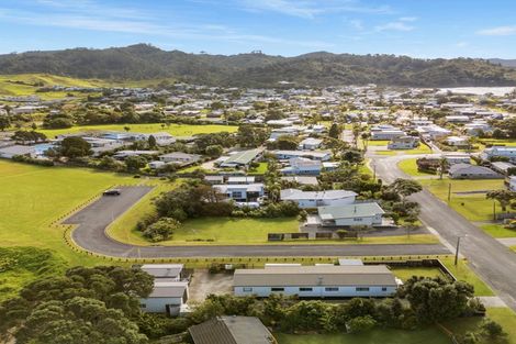 Photo of property in 10 Hillview Road, Waihi Beach, 3611