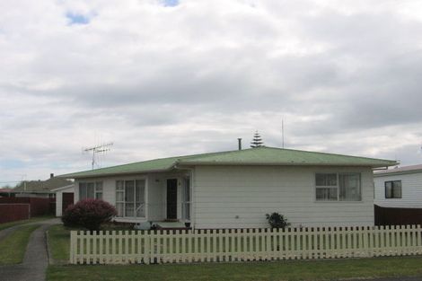 Photo of property in 32 Herrington Street, Foxton, 4814