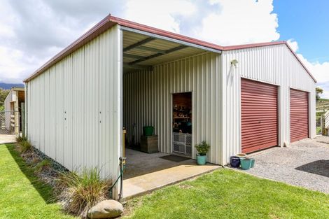 Photo of property in 1375 Carrington Road, Hurworth, New Plymouth, 4371