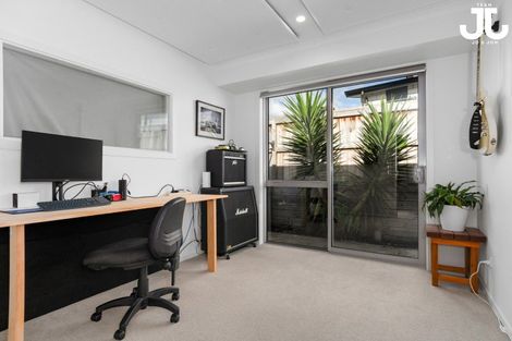 Photo of property in 56 Whakaturou Crescent, Pyes Pa, Tauranga, 3112