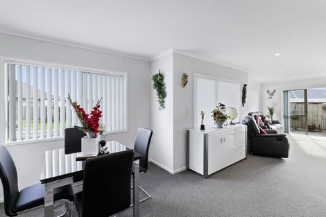 Photo of property in Trackside Villas, 27/91 Mako Mako Road, Levin, 5510