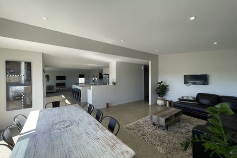 Photo of property in 1242 Papamoa Beach Road, Papamoa Beach, Papamoa, 3118