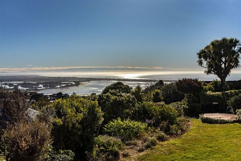 Photo of property in 135 Major Hornbrook Road, Mount Pleasant, Christchurch, 8081