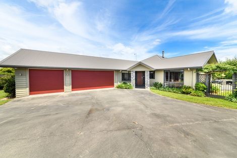 Photo of property in 57 Chestnut Close, Kelvin Grove, Palmerston North, 4414