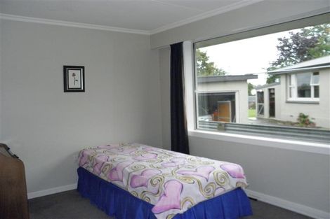 Photo of property in 63 Albert Street, Winton, 9720