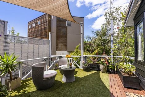 Photo of property in 2/41 Saint Georges Bay Road, Parnell, Auckland, 1052