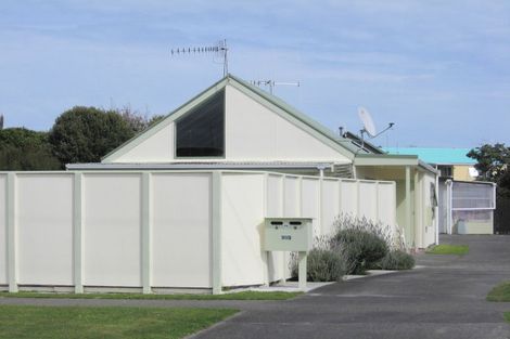 Photo of property in 193a Cornfoot Street, Castlecliff, Whanganui, 4501