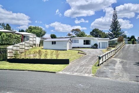 Photo of property in 15 Valley Road, Te Puke, 3119