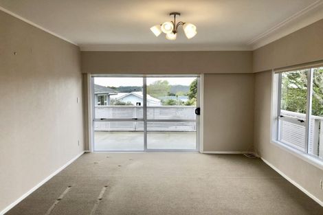 Photo of property in 100 Rosier Road, Glen Eden, Auckland, 0602