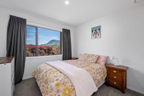 Photo of property in 11 Bell Bird Rise, Picton, 7220