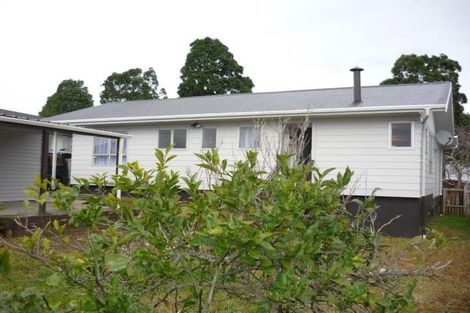 Photo of property in 4 Aden Place, Clendon Park, Auckland, 2103