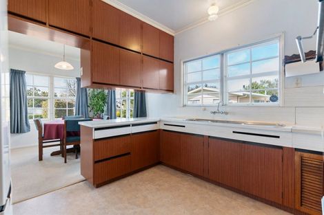 Photo of property in 16 Hogg Crescent, Masterton, 5810