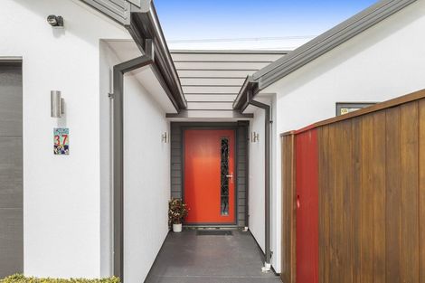 Photo of property in 37 Little Oaks Drive, Yaldhurst, Christchurch, 8042