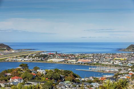 Photo of property in 56a Roseneath Terrace, Roseneath, Wellington, 6011