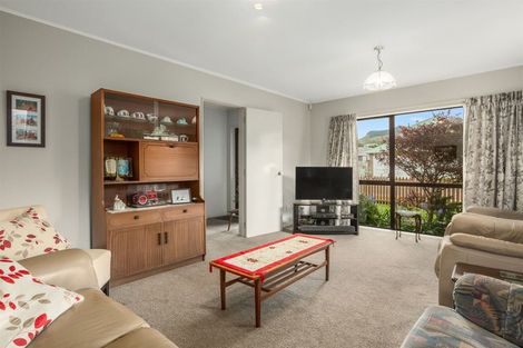 Photo of property in 60 Oxford Street, Tawa, Wellington, 5028
