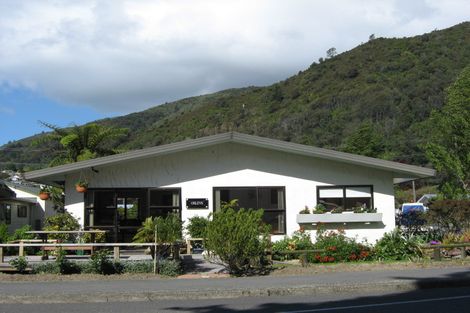 Photo of property in 12 Nelson Square, Picton, 7220