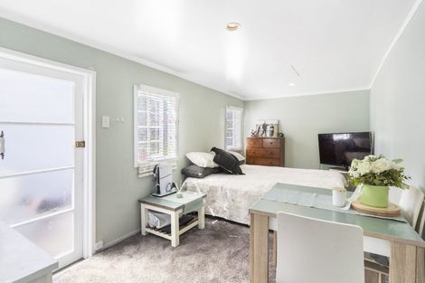 Photo of property in 128 Gray Avenue, Papatoetoe, Auckland, 2024