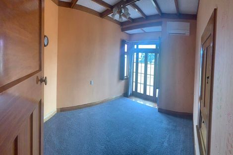 Photo of property in 68 Roberts Line, Kelvin Grove, Palmerston North, 4414