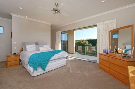 Photo of property in 68 Porterfield Road, Whitford, Howick, 2571