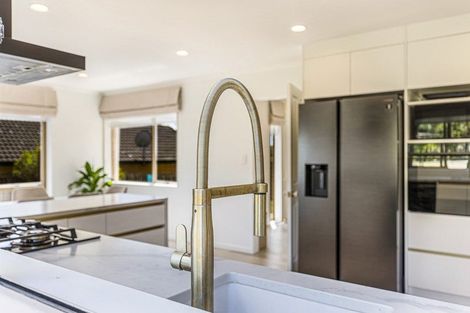 Photo of property in 54 Black Teal Close, Unsworth Heights, Auckland, 0632