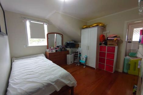 Photo of property in 1/9 Titoki Street, Te Atatu Peninsula, Auckland, 0610