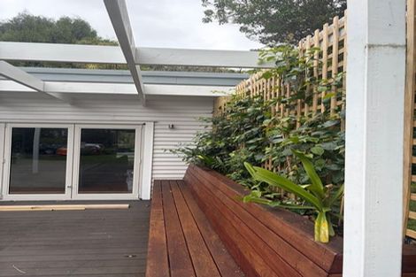 Photo of property in 1078 Scenic Drive North, Swanson, Auckland, 0816