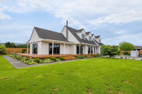 Photo of property in 14 Okarito Avenue, Levin, 5510