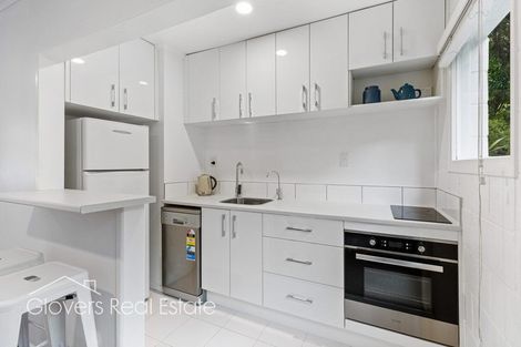 Photo of property in 4/5 Edgars Road, Westmere, Auckland, 1022