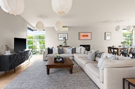 Photo of property in 54 Rochfort Road, Havelock North, 4130