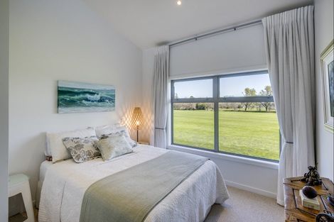 Photo of property in 12 Bray Place, Havelock North, 4130