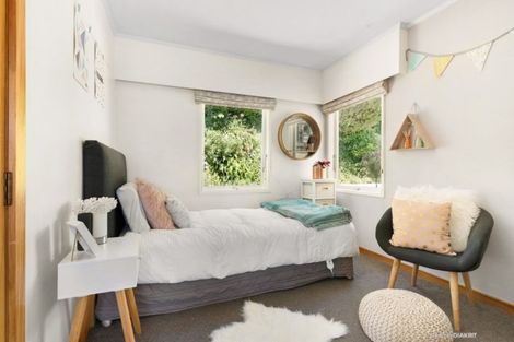 Photo of property in 13 Dasent Street, Karori, Wellington, 6012